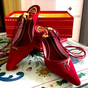 Rene Caovilla women’s Shoes. Size 38.5